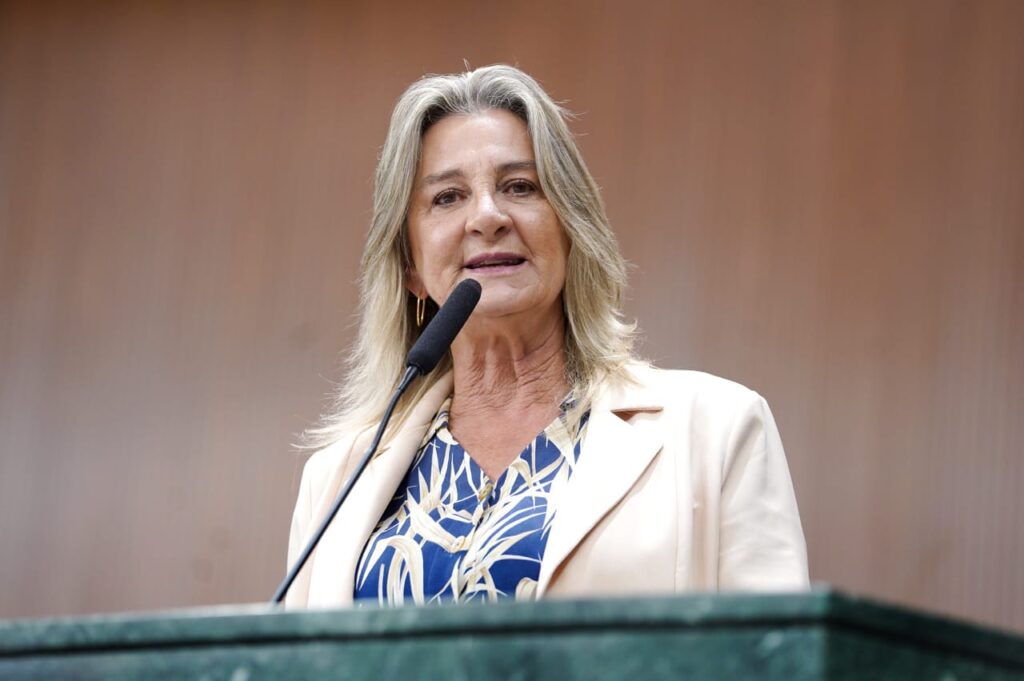 A deputada estadual Dra. Zeli (União Brasil) fez uso da tribuna da Assembleia Legislativa de Goiás para enaltecer a gestão do prefeito de Valparaíso, Pábio Mossoró